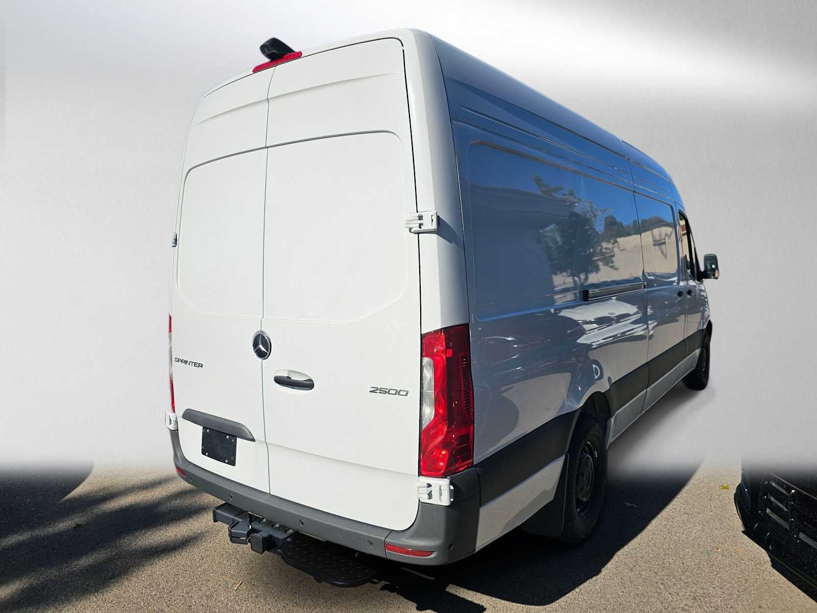 2026 Mercedes-Benz Sprinter Cargo 2500 High Roof I4 Diesel HO 170 RWD
