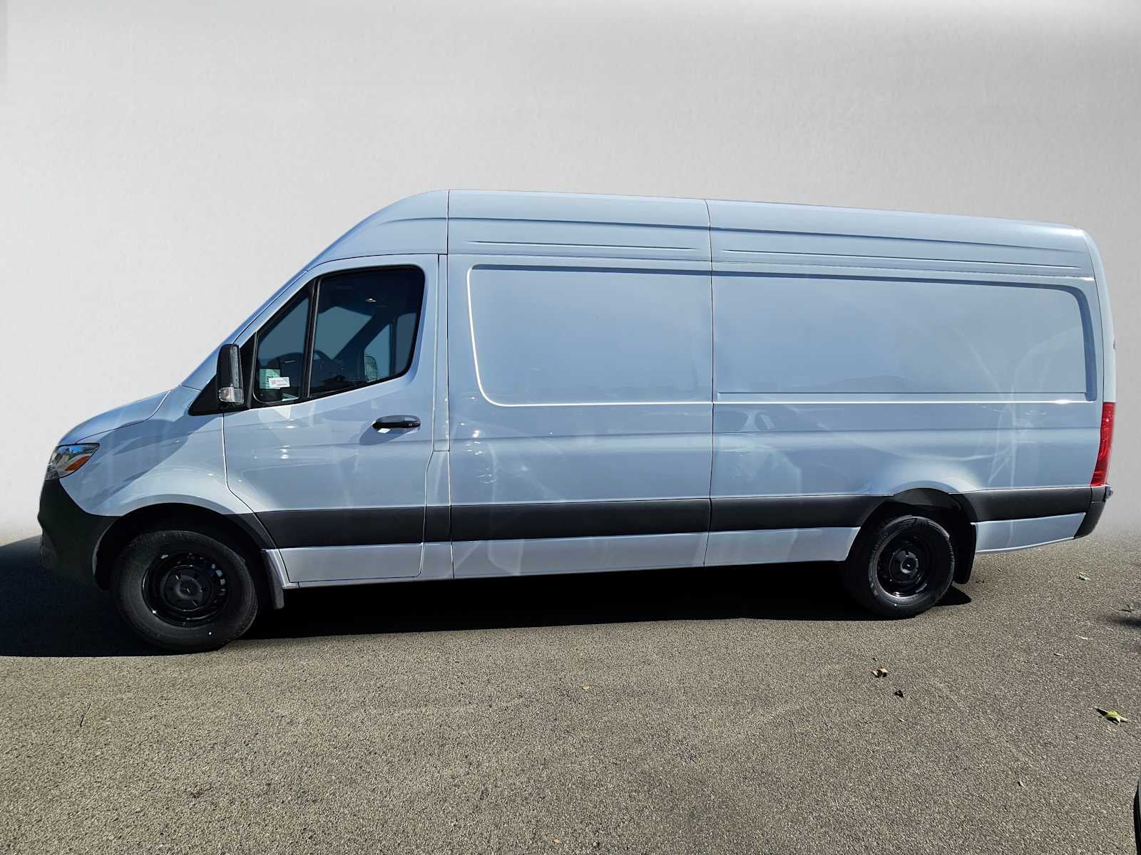 2026 Mercedes-Benz Sprinter Cargo 2500 High Roof I4 Diesel HO 170 RWD