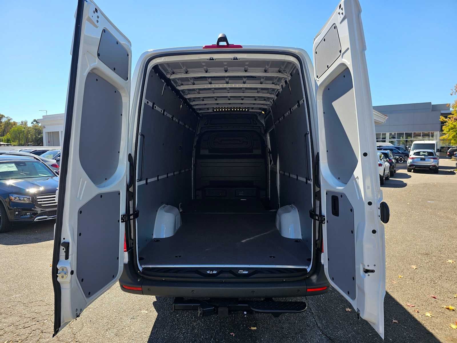 2026 Mercedes-Benz Sprinter Cargo 2500 High Roof I4 Diesel HO 170 RWD