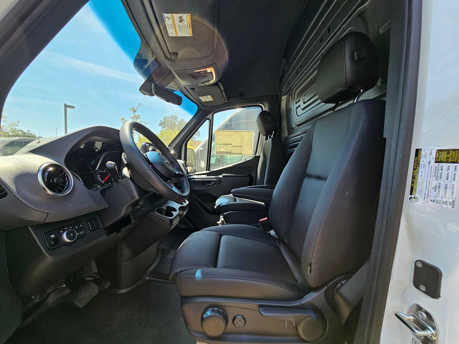 2025 Mercedes-Benz Sprinter Cargo Van 2500 High Roof I4 Diesel HO 170" RWD