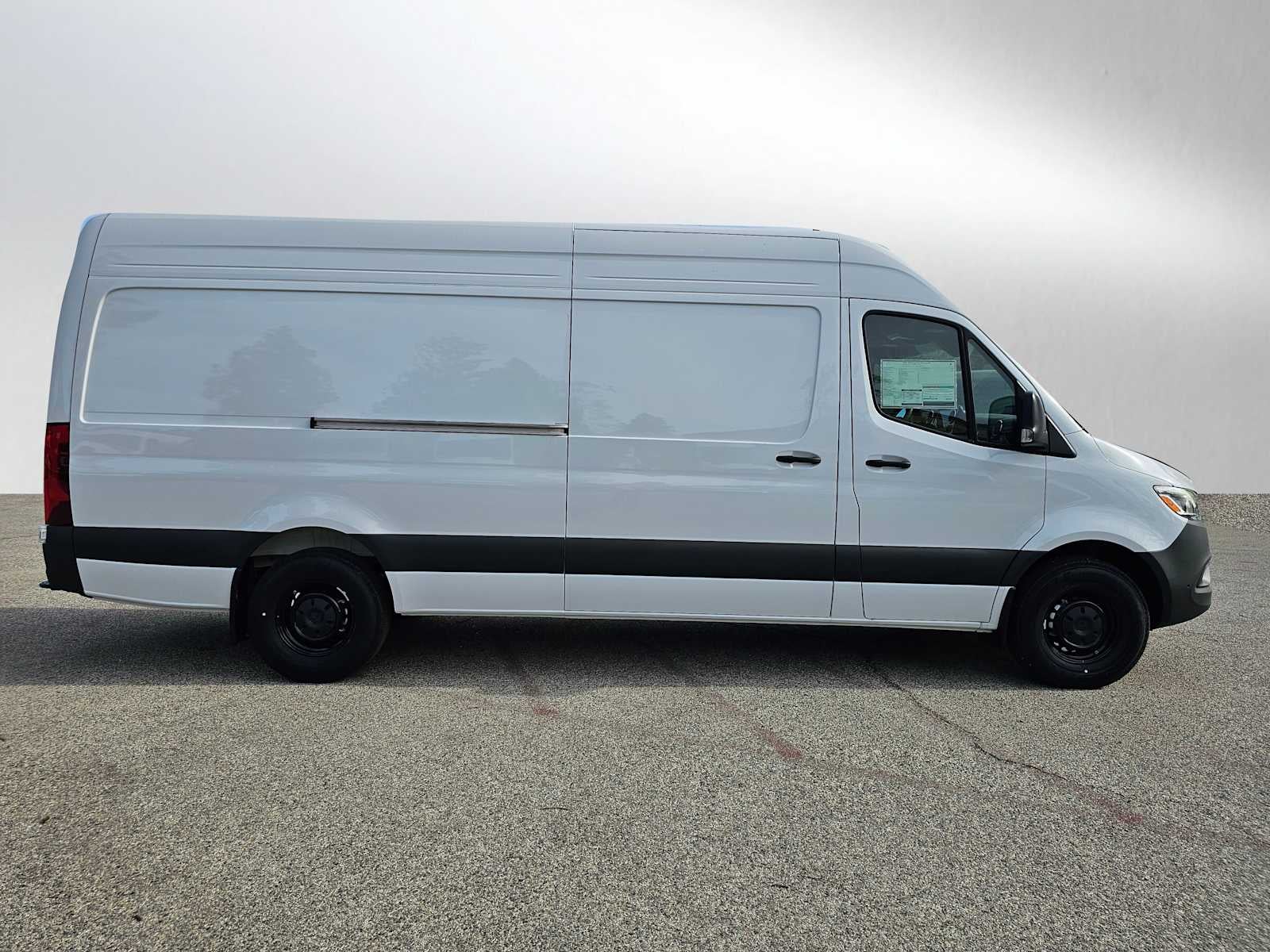 2025 Mercedes-Benz Sprinter Cargo Van 2500 High Roof I4 Diesel HO 170 RWD