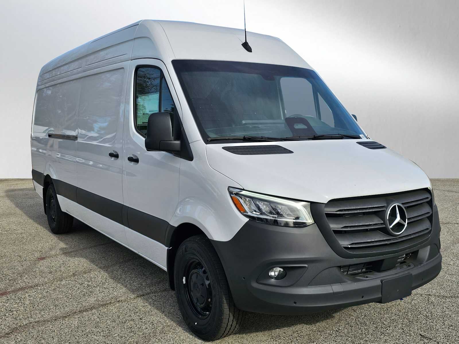 2025 Mercedes-Benz Sprinter Cargo Van 2500 High Roof I4 Diesel HO 170 RWD