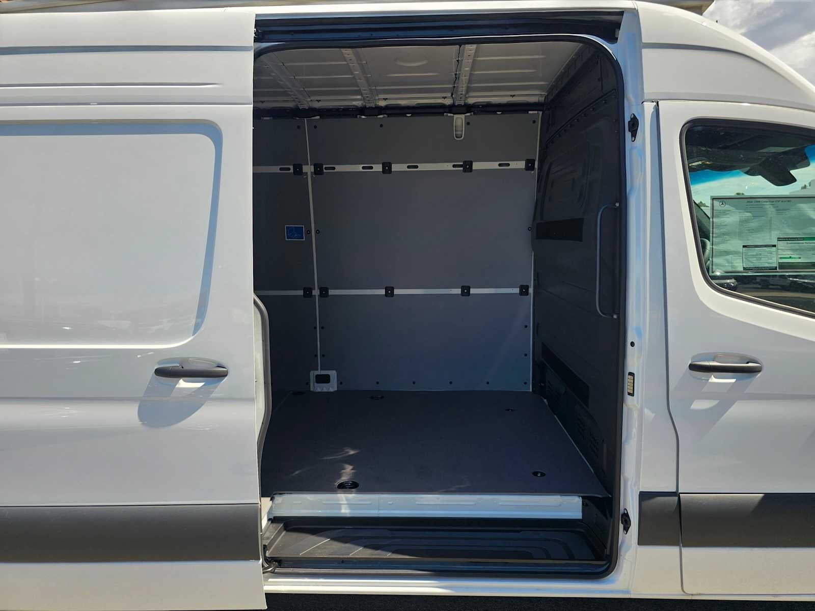 2026 Mercedes-Benz Sprinter Cargo 2500 High Roof I4 Diesel HO 170 RWD