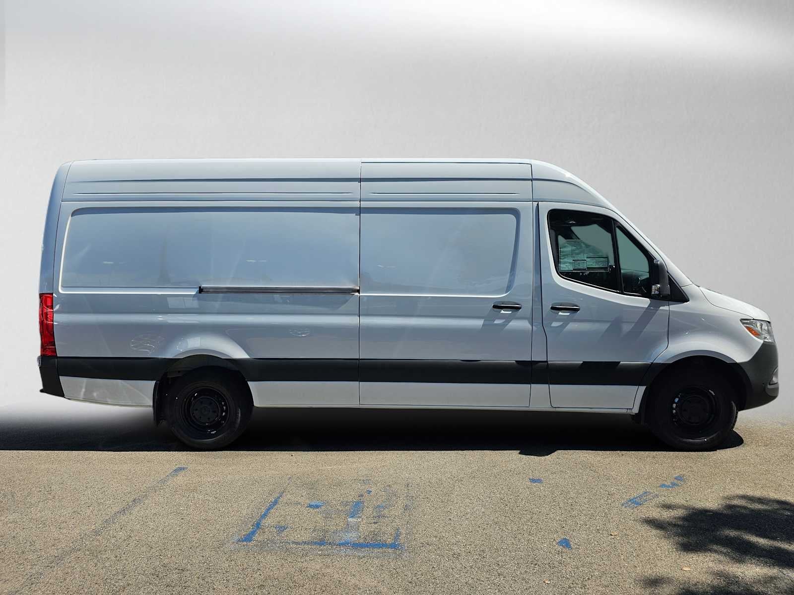 2026 Mercedes-Benz Sprinter Cargo 2500 High Roof I4 Diesel HO 170 RWD