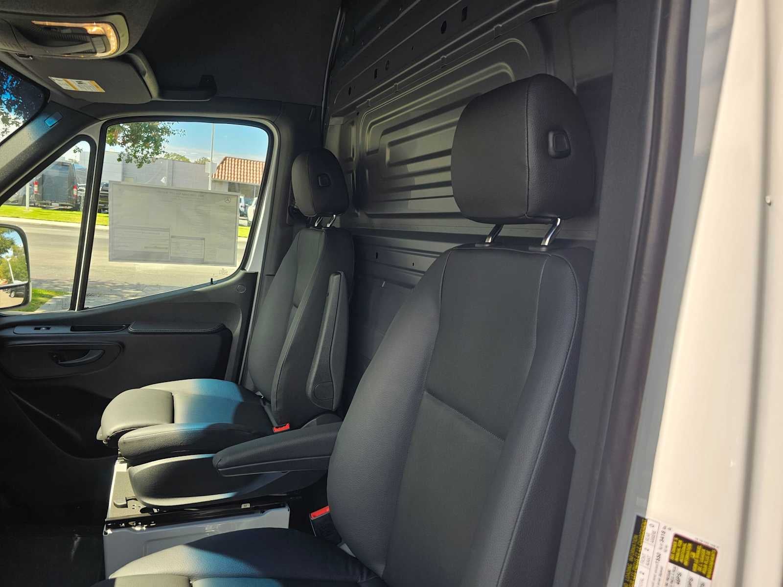 2026 Mercedes-Benz Sprinter Cargo 2500 High Roof I4 Diesel HO 170 RWD