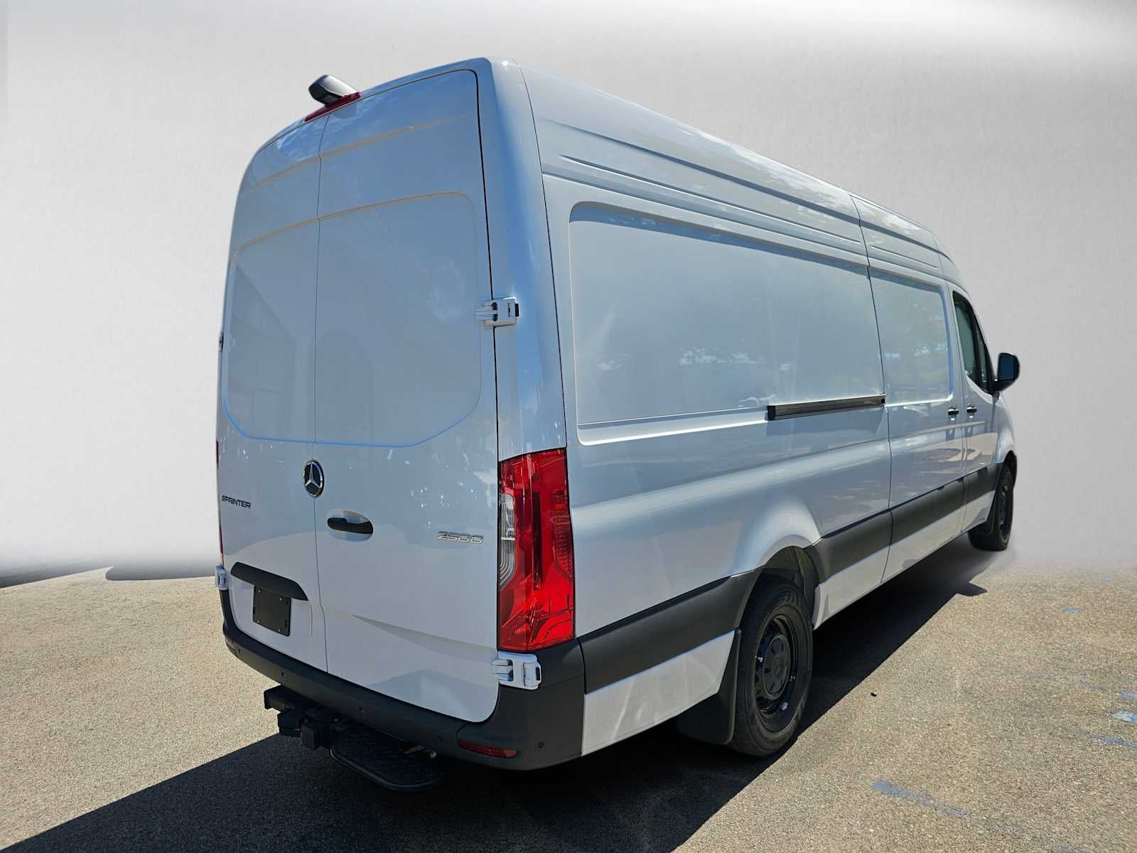 2026 Mercedes-Benz Sprinter Cargo 2500 High Roof I4 Diesel HO 170 RWD