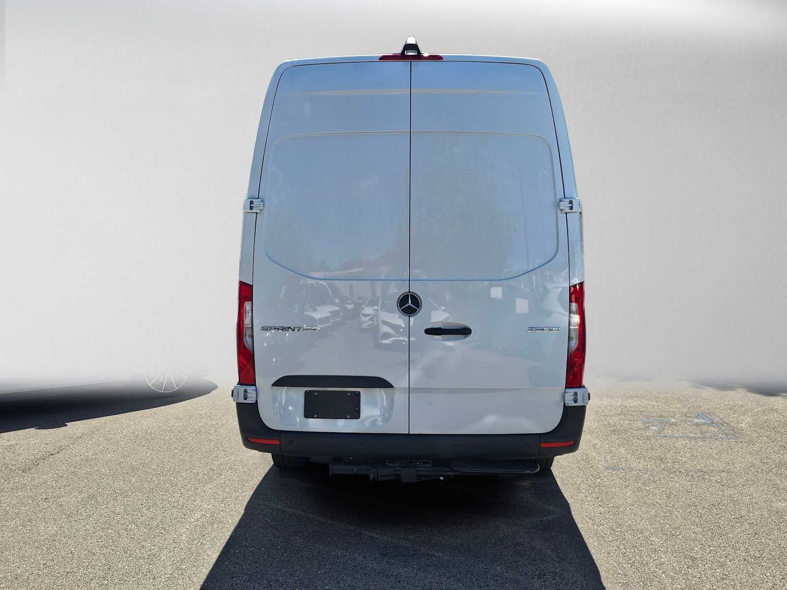 2026 Mercedes-Benz Sprinter Cargo 2500 High Roof I4 Diesel HO 170 RWD