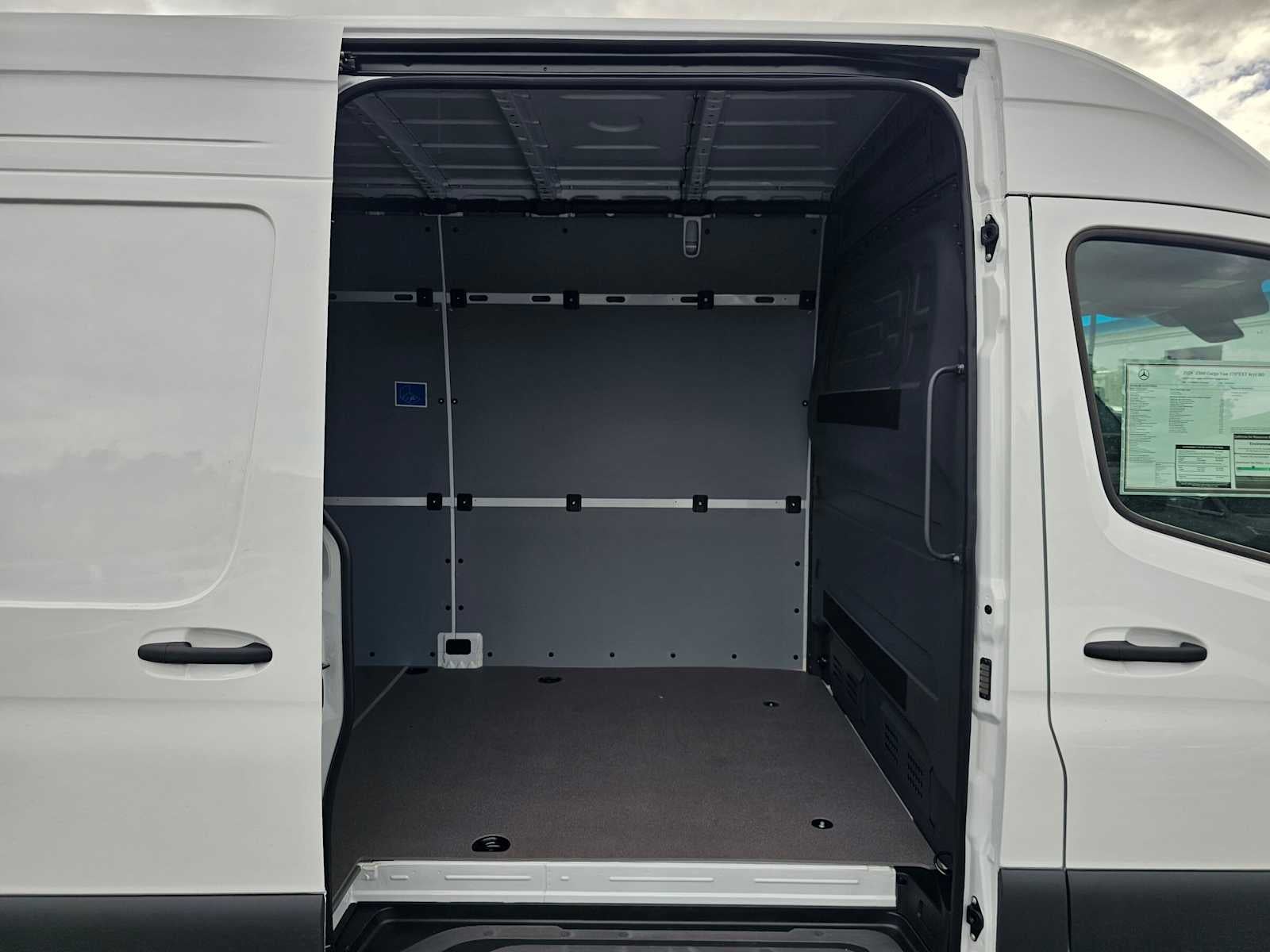 2026 Mercedes-Benz Sprinter Cargo 2500 High Roof I4 Diesel HO 170 Extended RWD