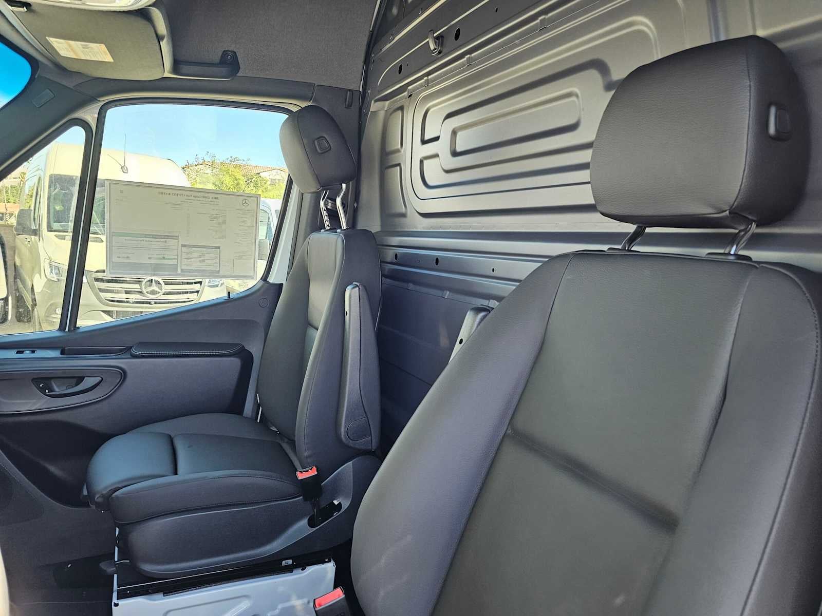 2026 Mercedes-Benz Sprinter Cargo 2500 High Roof I4 Diesel HO 170 Extended RWD