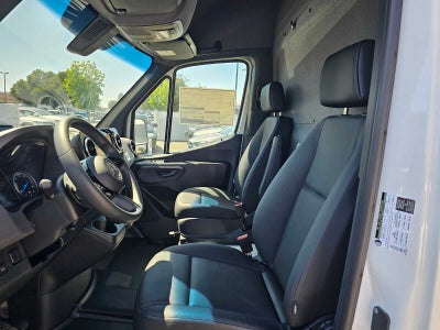 2025 Mercedes-Benz eSprinter Cargo Van 2500 High Roof HO 170 RWD