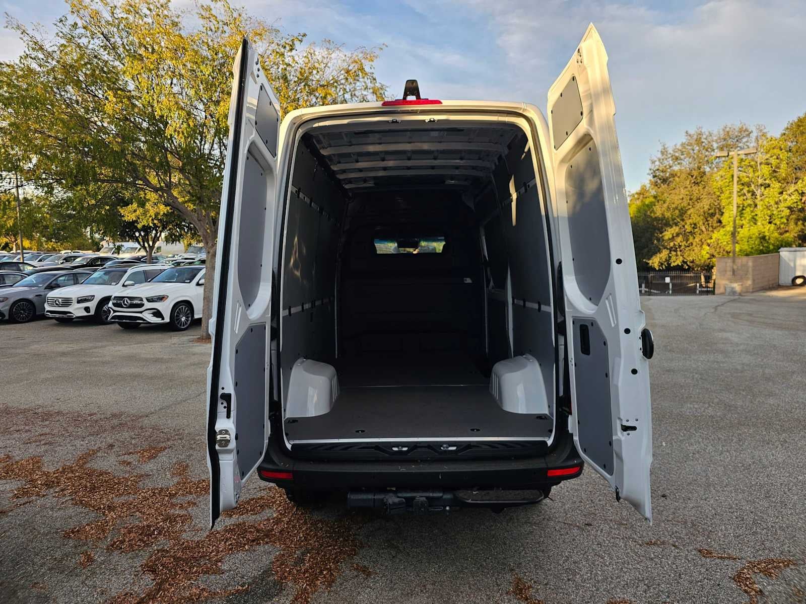 2024 Mercedes-Benz Sprinter Cargo 3500XD Standard Roof I4 Diesel HO 144 RWD