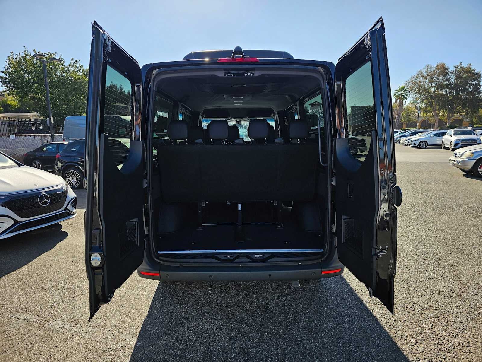 2026 Mercedes-Benz Sprinter Passenger 2500 Standard Roof I4 Diesel 144 RWD