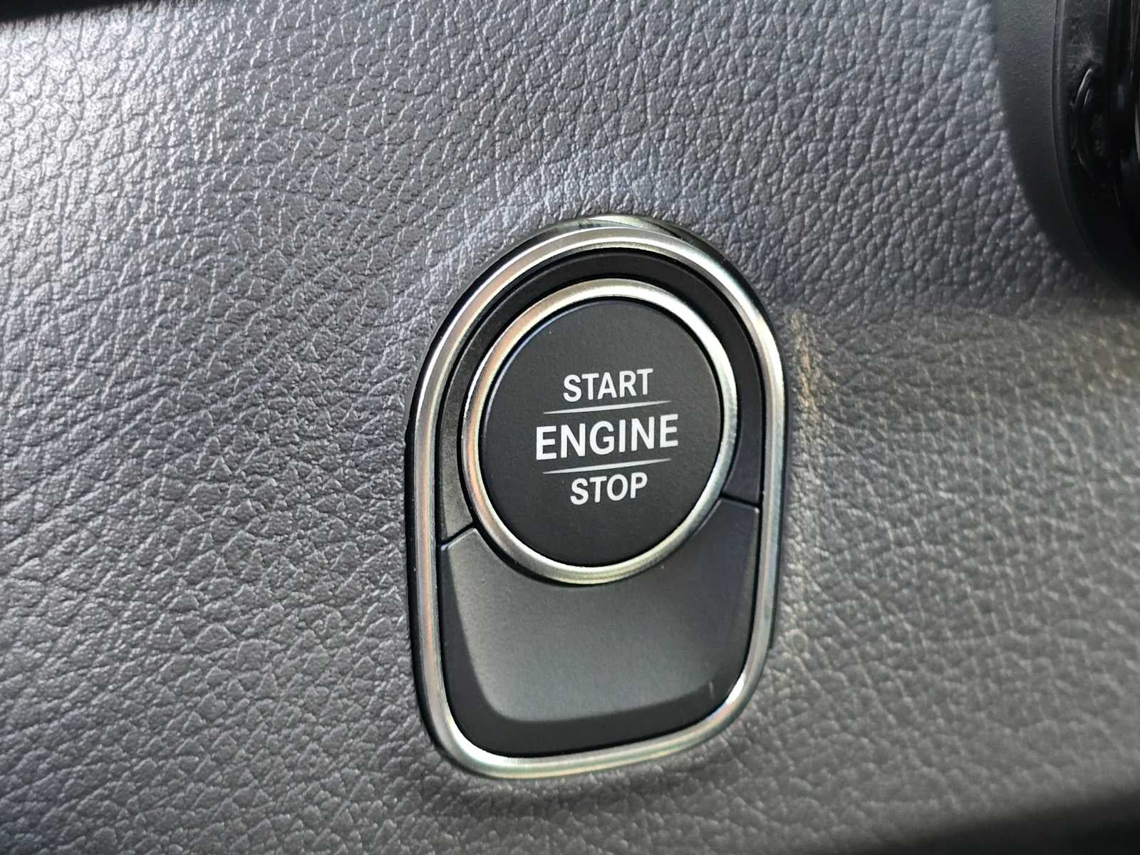 2025 Mercedes-Benz Sprinter Passenger Van 2500 Standard Roof I4 Diesel HO 144 RWD