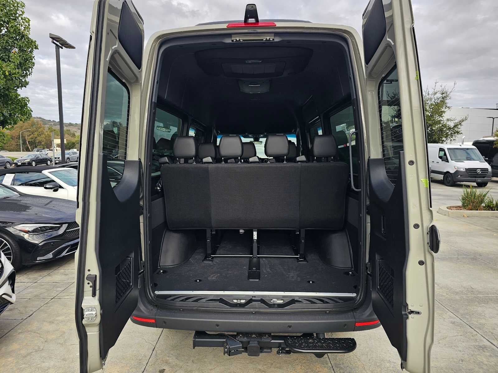 2026 Mercedes-Benz Sprinter Passenger 2500 Standard Roof I4 Diesel HO 144 RWD