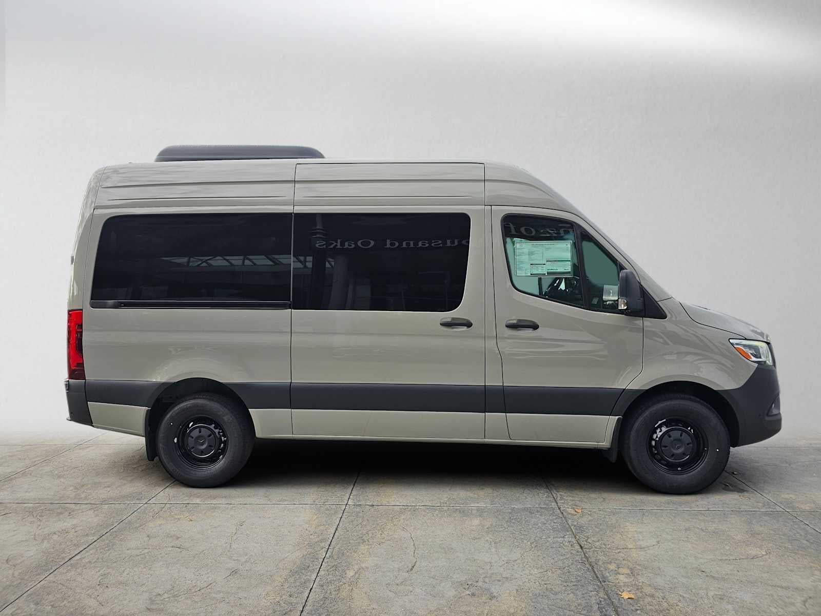2026 Mercedes-Benz Sprinter Passenger 2500 Standard Roof I4 Diesel HO 144 RWD
