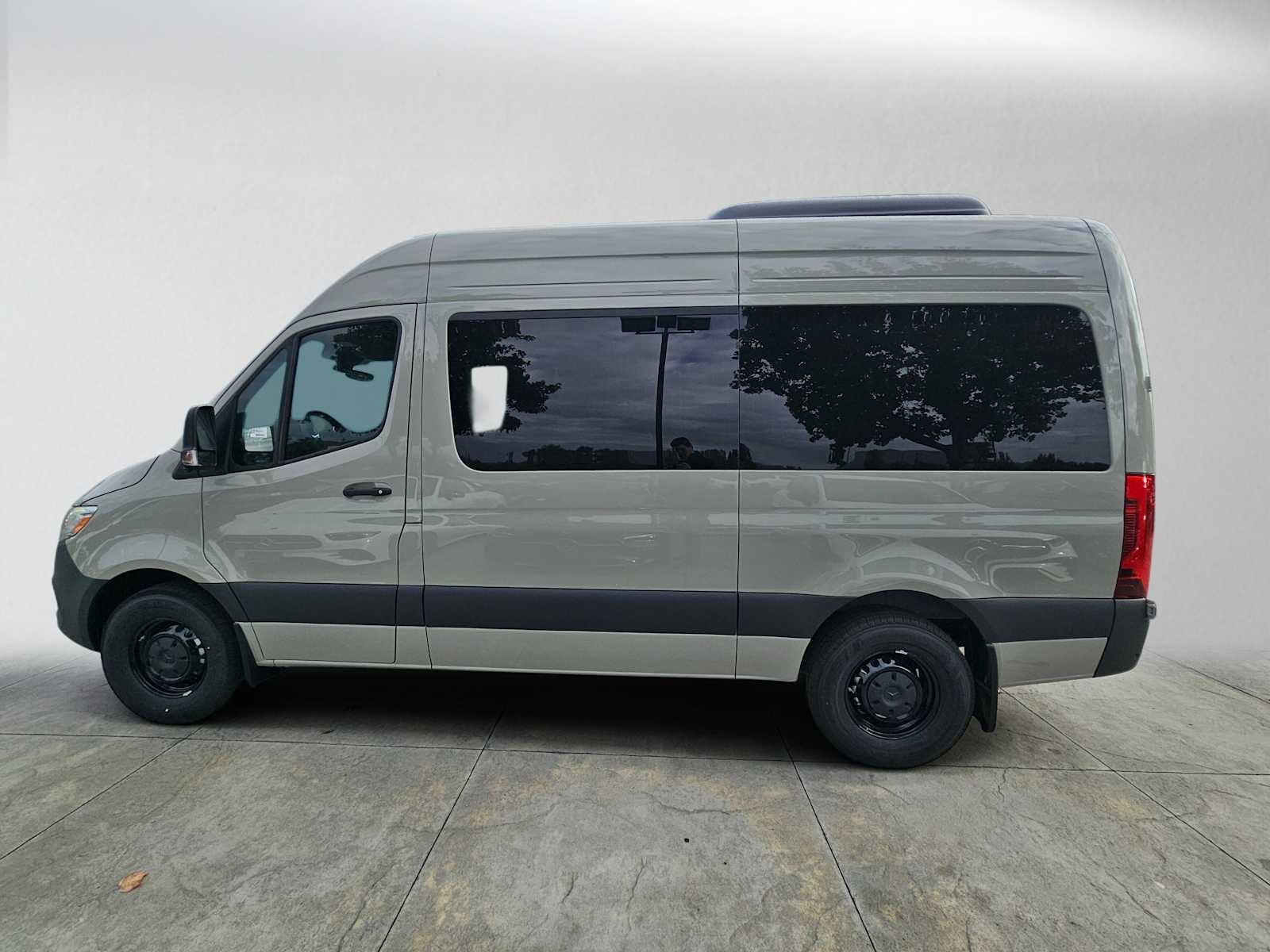 2026 Mercedes-Benz Sprinter Passenger 2500 Standard Roof I4 Diesel HO 144 RWD