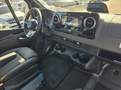 2026 Mercedes-Benz Sprinter Passenger Van 2500 Standard Roof I4 Diesel HO 144 RWD