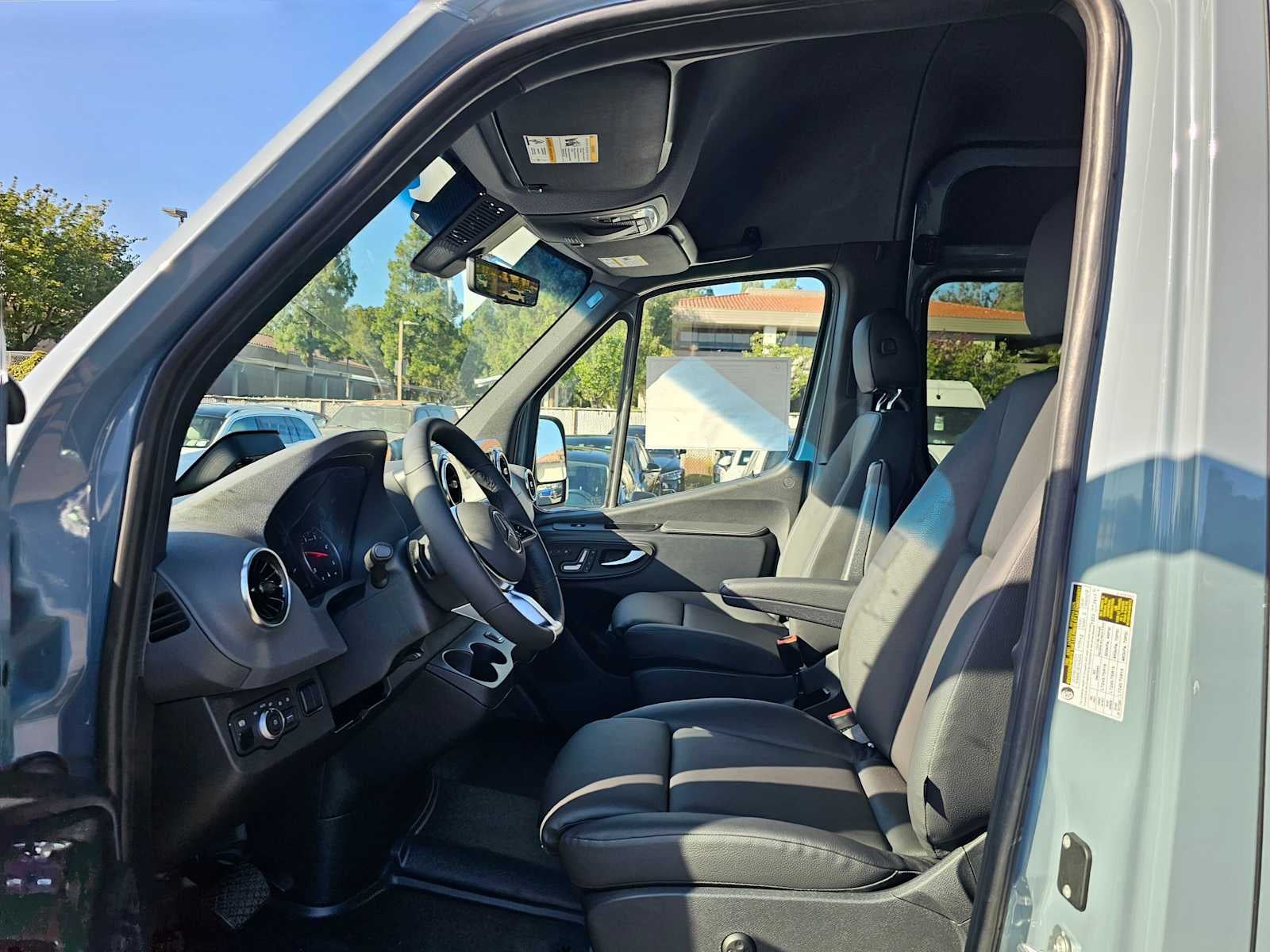 2026 Mercedes-Benz Sprinter Passenger Van 2500 Standard Roof I4 Diesel HO 144 RWD
