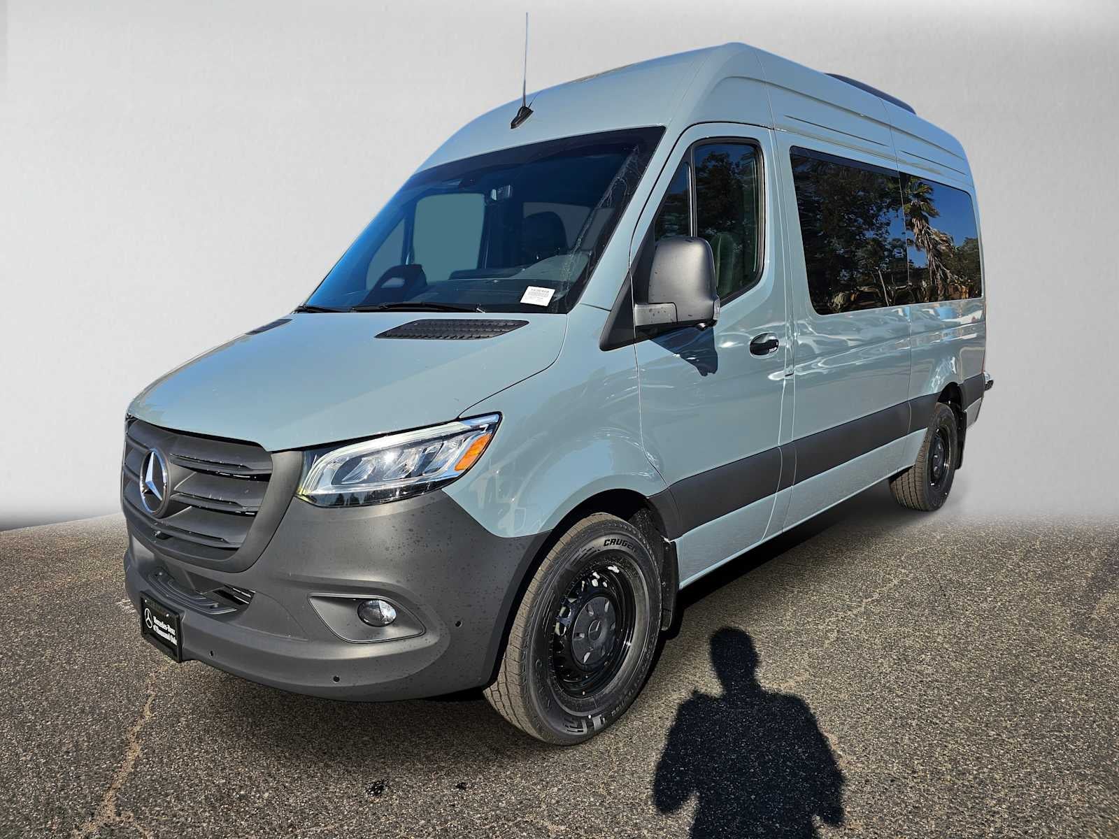 2026 Mercedes-Benz Sprinter Passenger Van 2500 Standard Roof I4 Diesel HO 144 RWD