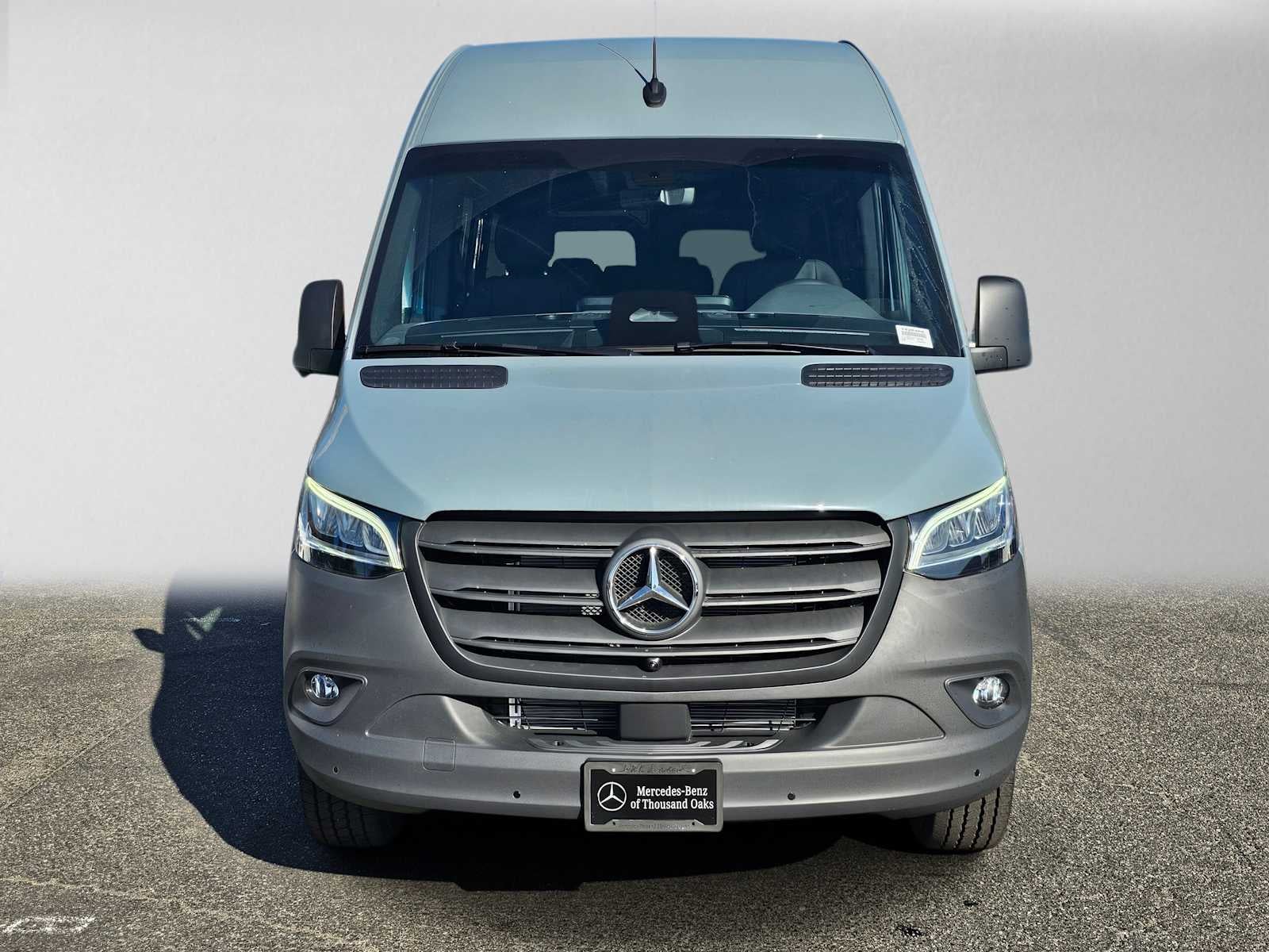 2026 Mercedes-Benz Sprinter Passenger Van 2500 Standard Roof I4 Diesel HO 144 RWD