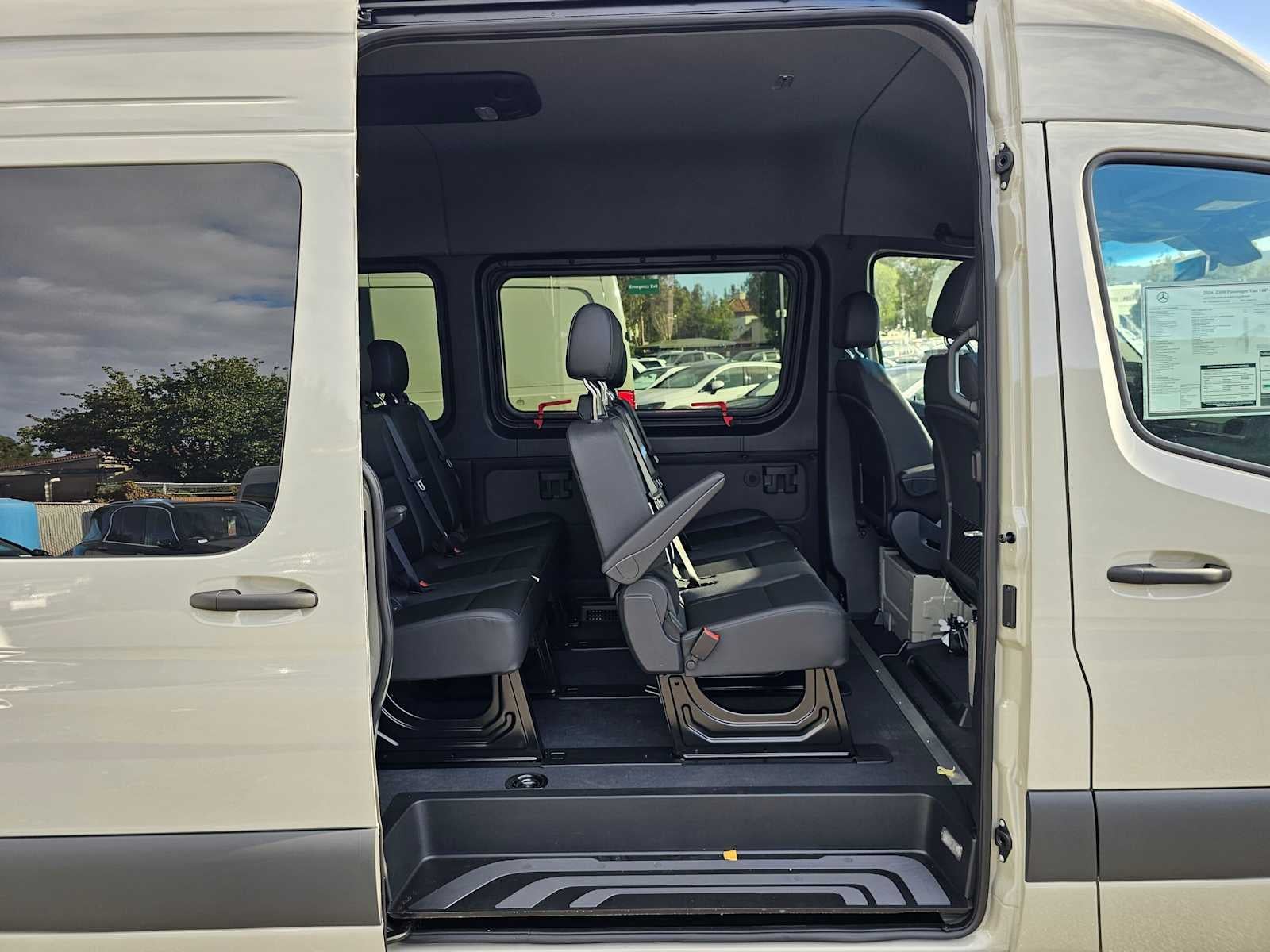 2026 Mercedes-Benz Sprinter Passenger 2500 Standard Roof I4 Diesel HO 144 RWD