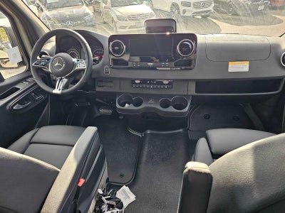 2026 Mercedes-Benz Sprinter Passenger 2500 Standard Roof I4 Diesel HO 144 RWD