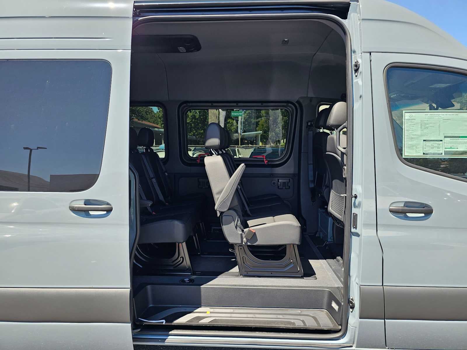 2026 Mercedes-Benz Sprinter Passenger Van 2500 Standard Roof I4 Diesel HO 144 AWD