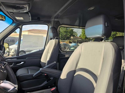 2026 Mercedes-Benz Sprinter Passenger 2500 Standard Roof I4 Diesel HO 144 AWD