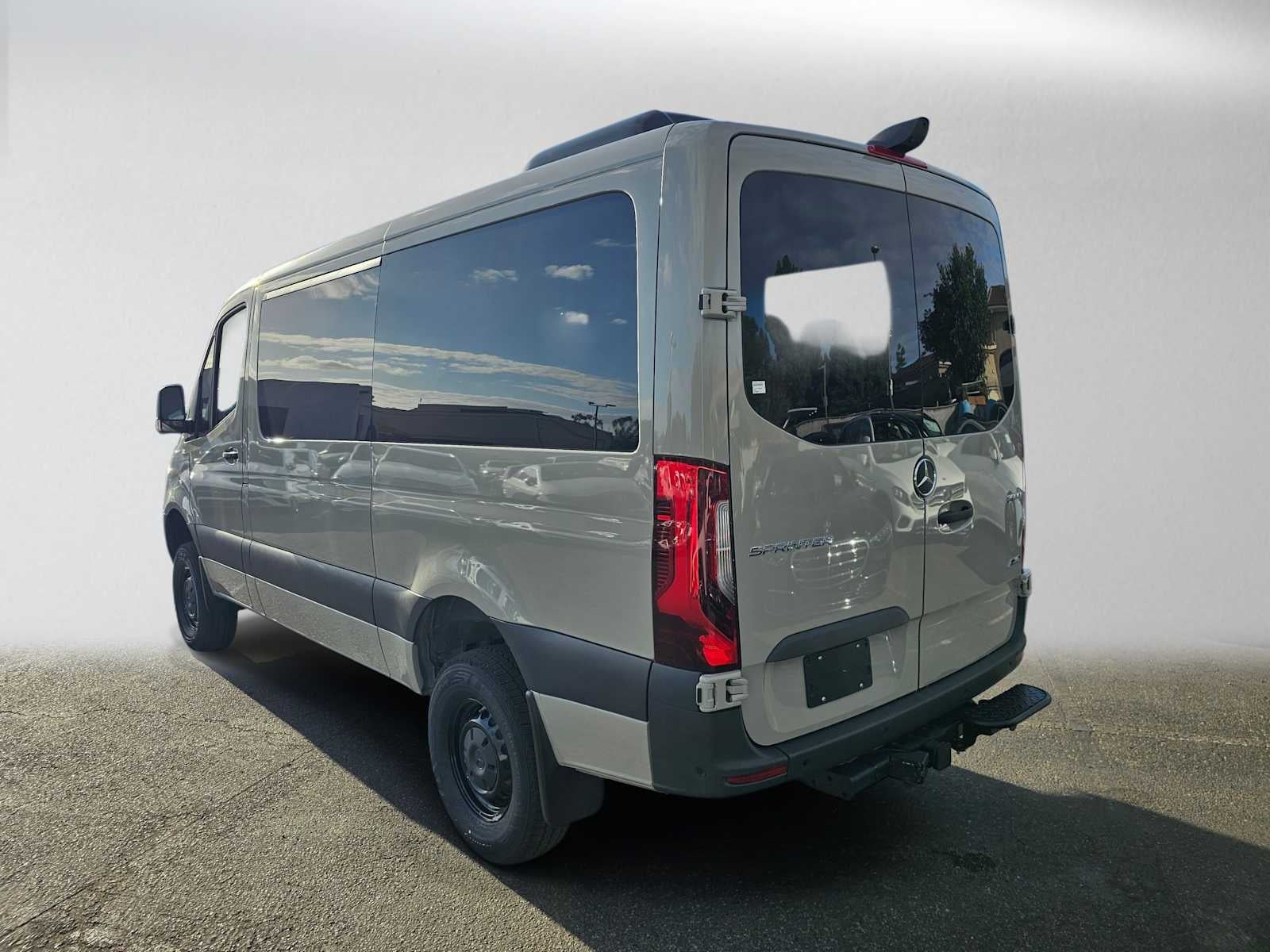 2026 Mercedes-Benz Sprinter Passenger 2500 Standard Roof I4 Diesel HO 144 AWD