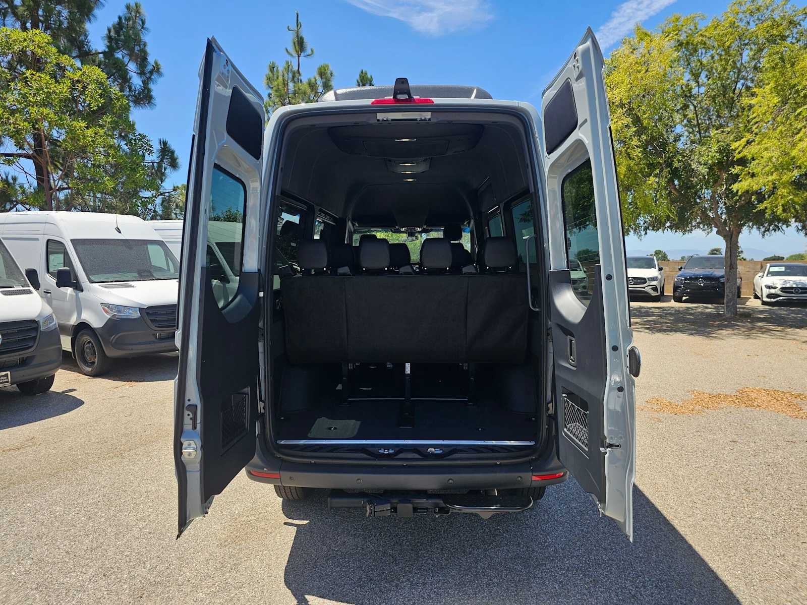 2026 Mercedes-Benz Sprinter Passenger Van 2500 Standard Roof I4 Diesel HO 144 AWD