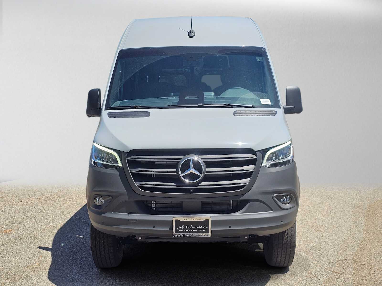 2026 Mercedes-Benz Sprinter Passenger Van 2500 Standard Roof I4 Diesel HO 144 AWD