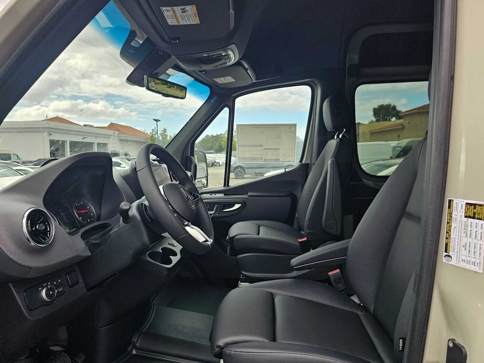 2026 Mercedes-Benz Sprinter Passenger 2500 Standard Roof I4 Diesel HO 144 AWD