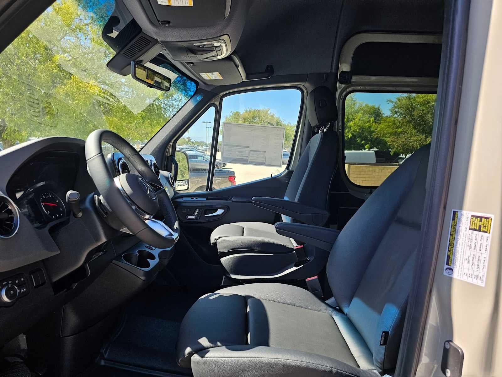 2026 Mercedes-Benz Sprinter Passenger Van 2500 Standard Roof I4 Diesel HO 144 AWD