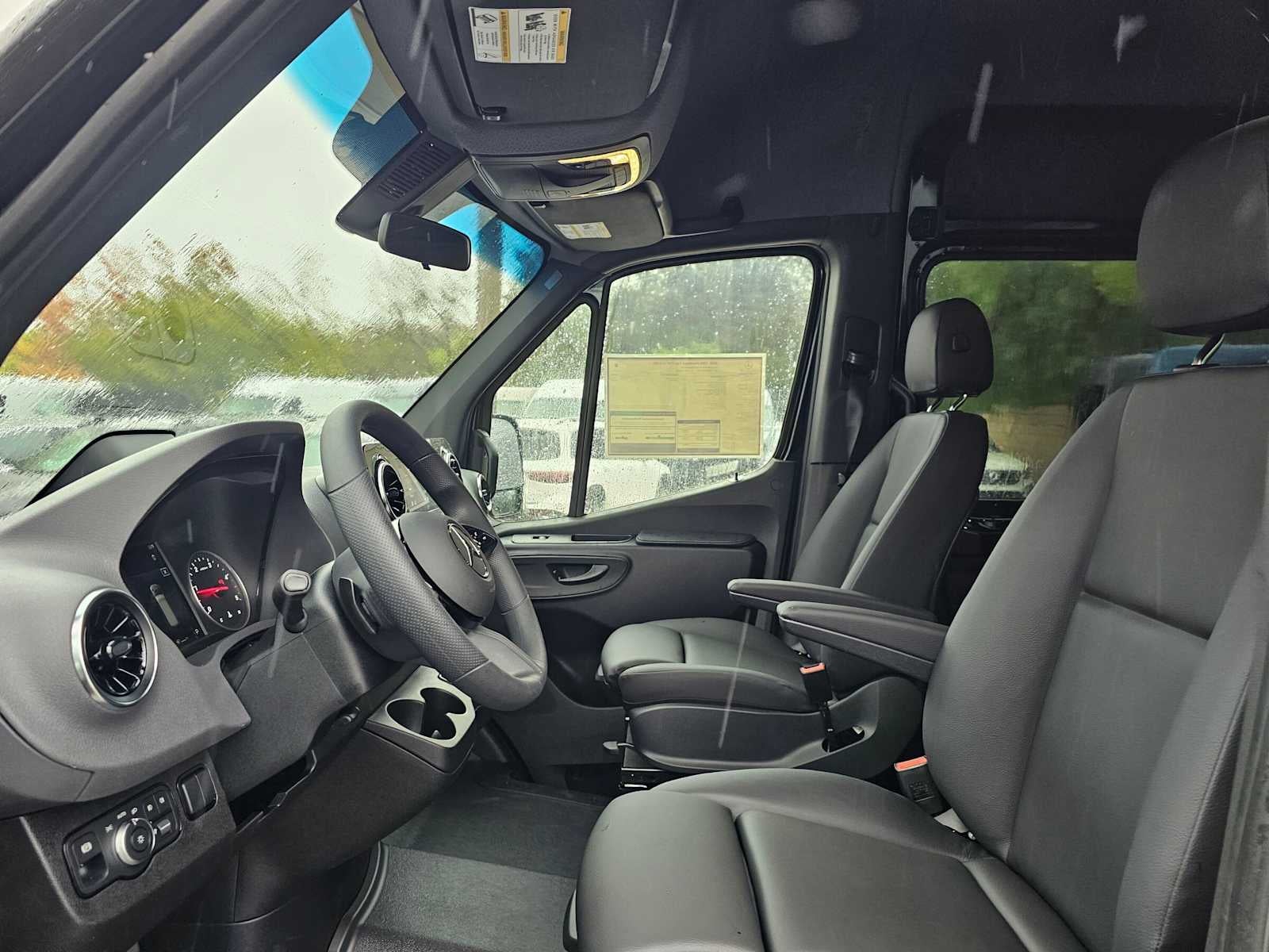 2026 Mercedes-Benz Sprinter Passenger 2500 High Roof I4 Diesel HO 170 RWD