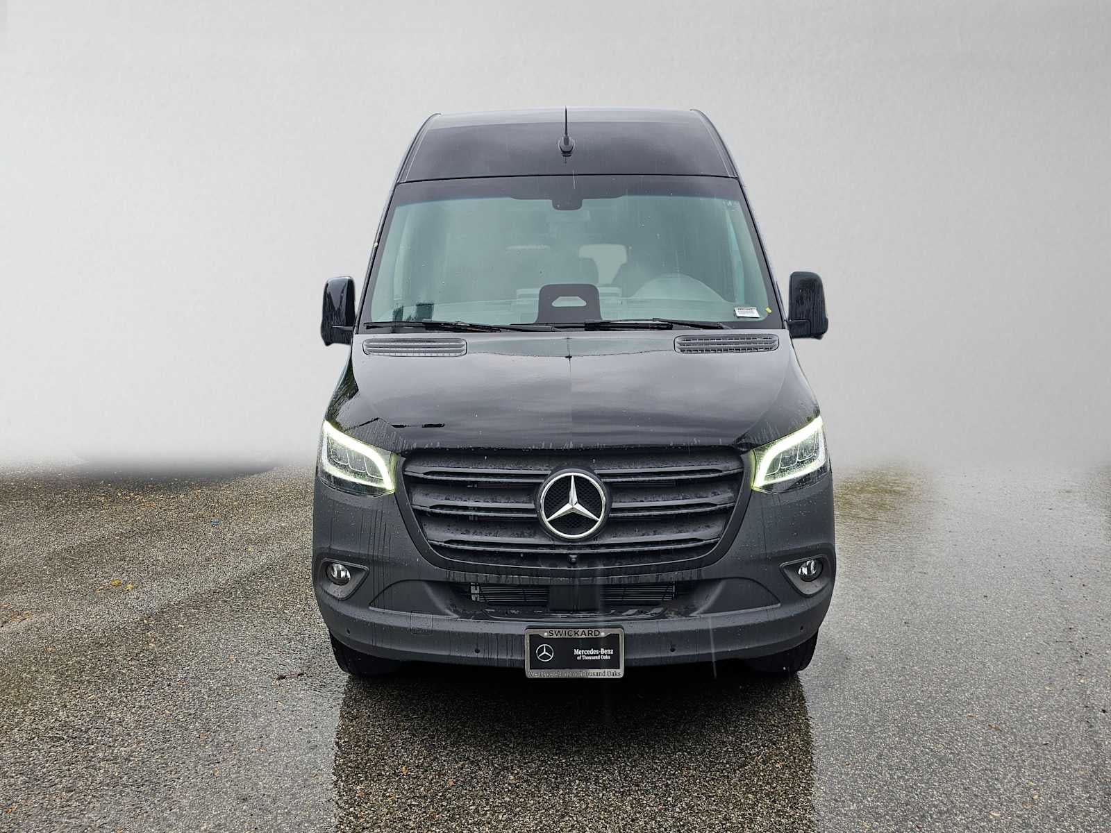 2026 Mercedes-Benz Sprinter Passenger 2500 High Roof I4 Diesel HO 170 RWD