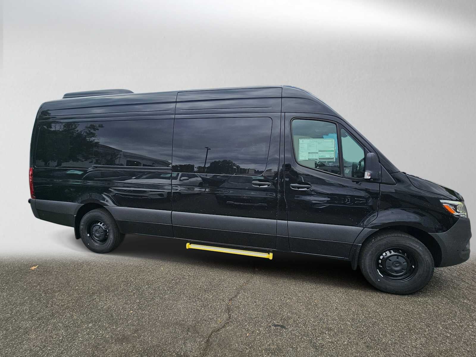 2026 Mercedes-Benz Sprinter Passenger 2500 High Roof I4 Diesel HO 170 RWD
