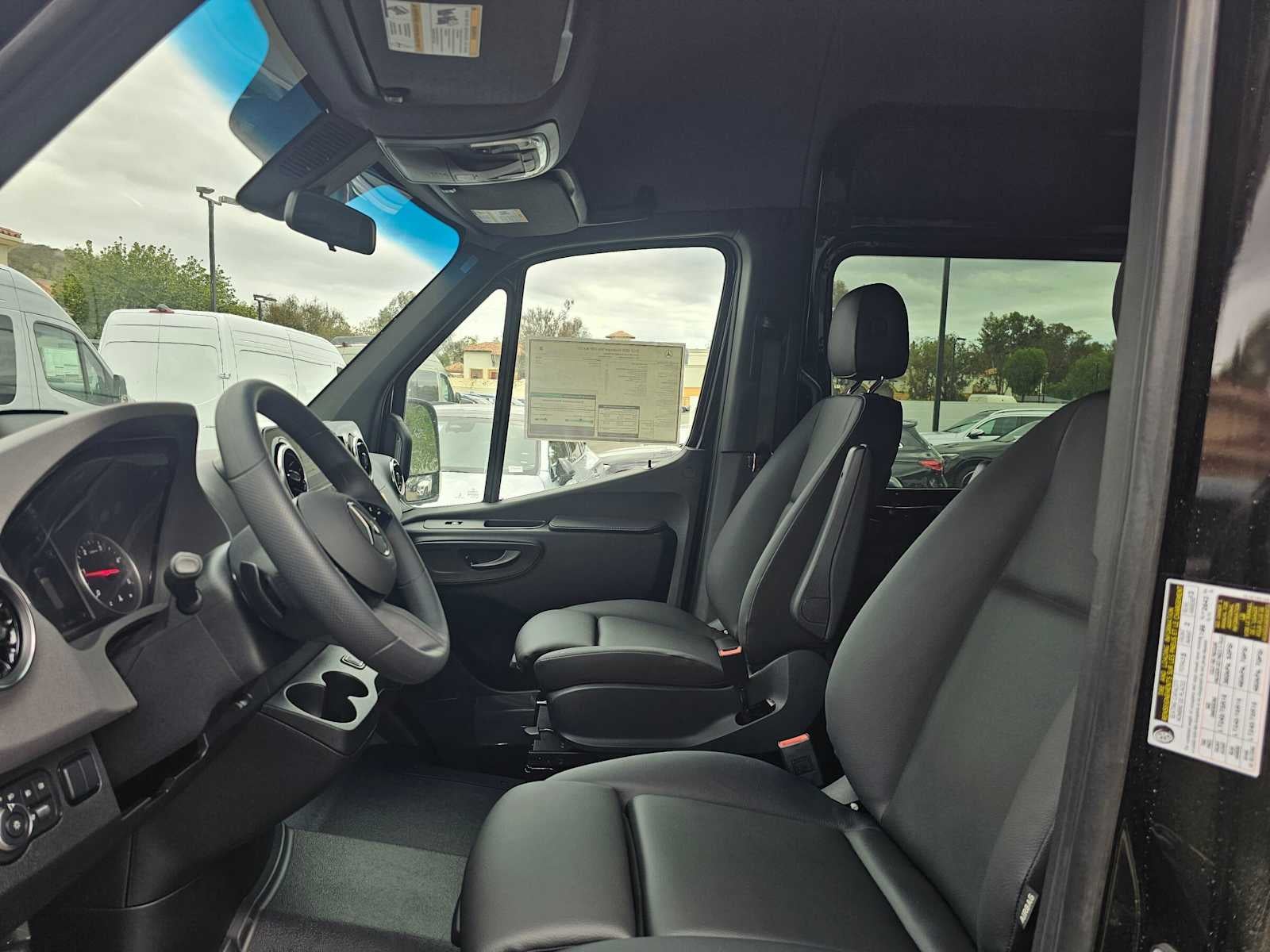 2026 Mercedes-Benz Sprinter Passenger 2500 High Roof I4 Diesel HO 170 RWD