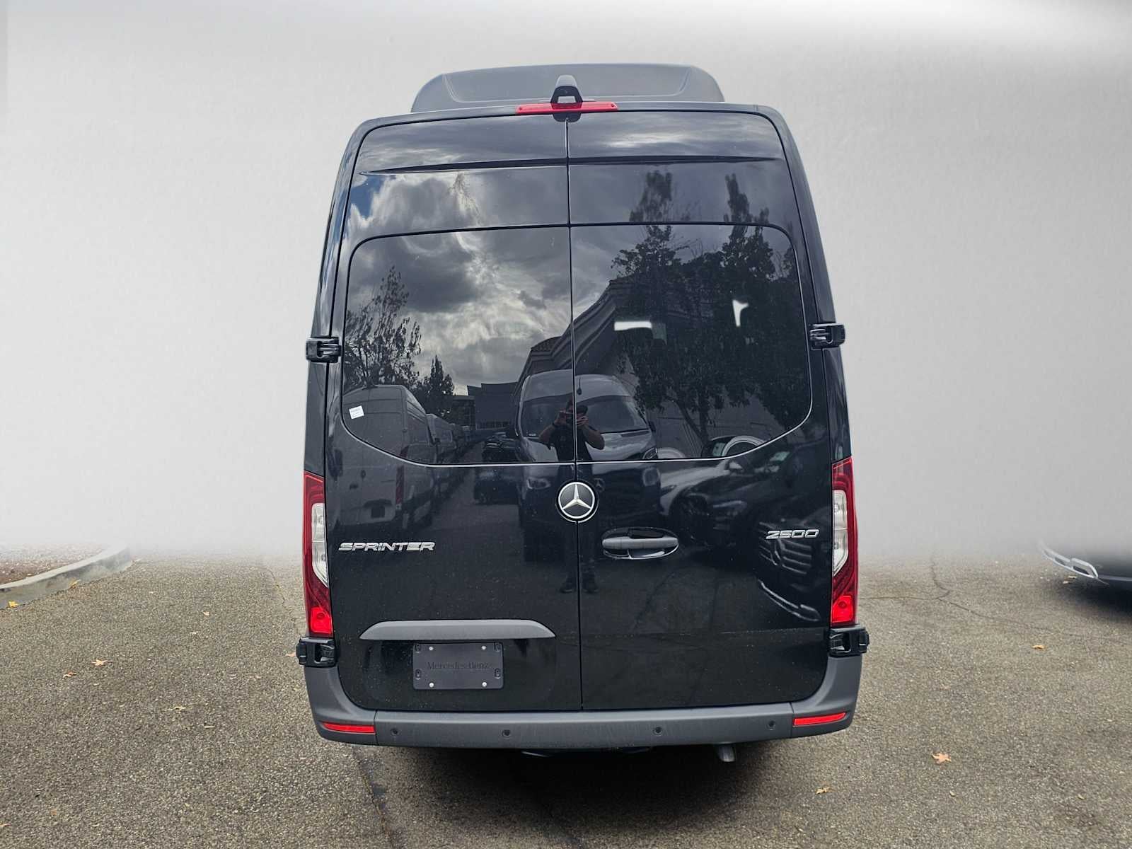 2026 Mercedes-Benz Sprinter Passenger 2500 High Roof I4 Diesel HO 170 RWD