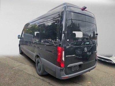 2026 Mercedes-Benz Sprinter Passenger 2500 High Roof I4 Diesel HO 170 RWD