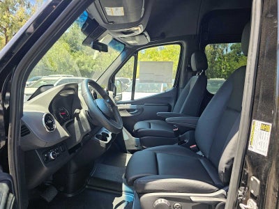 2026 Mercedes-Benz Sprinter Passenger Van 2500 High Roof I4 Diesel HO 170 RWD