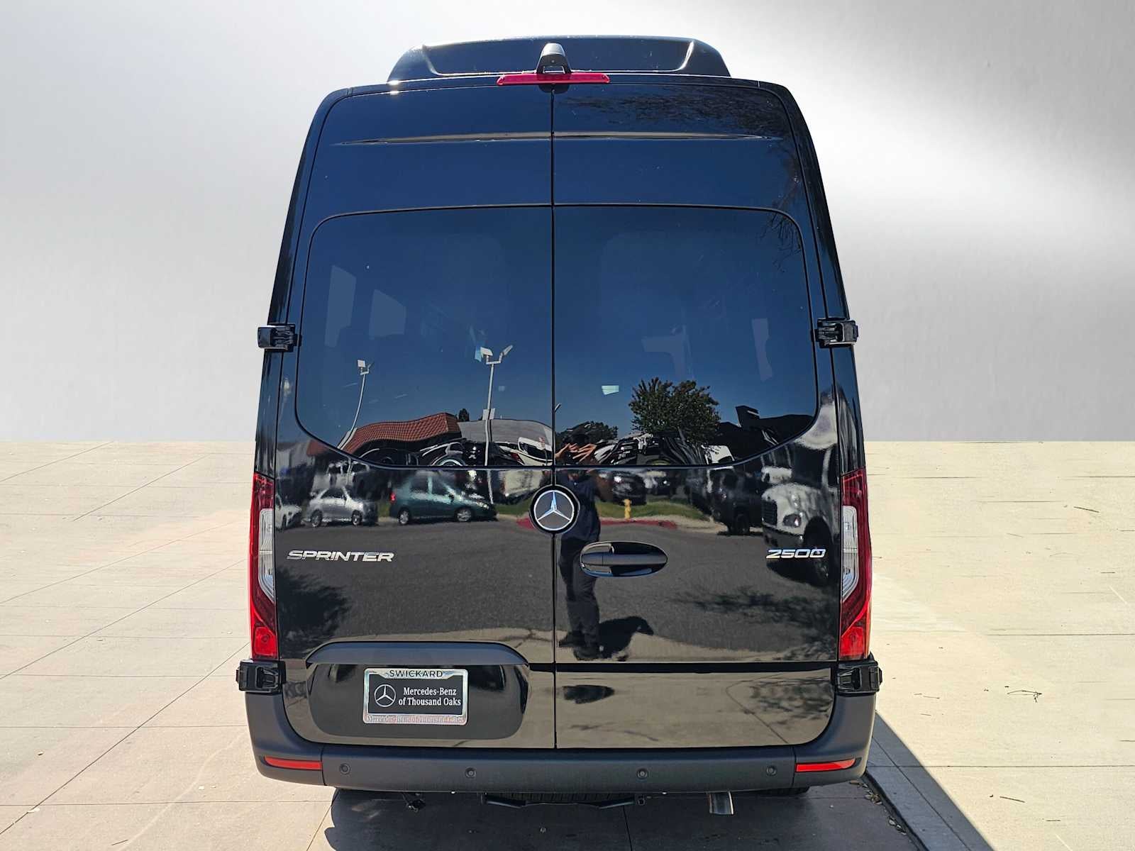 2026 Mercedes-Benz Sprinter Passenger Van 2500 High Roof I4 Diesel HO 170 RWD