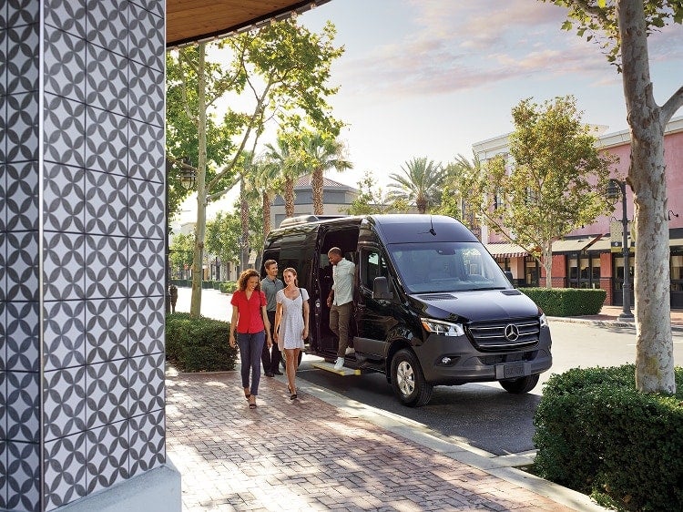 Mercedes-Benz of Thousand Oaks in Thousand Oaks CA